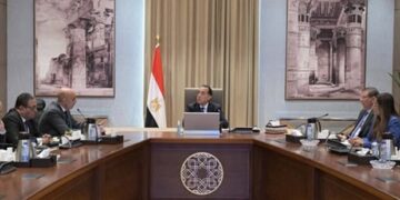 رئيس الوزراء يناقش مقترحا بشأن إشراك القطاع الخاص في إدارة وتشغيل المدارس الفنية الزراعية