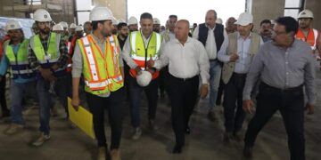 وزير الصناعة والنقل في جولة تفقدية هامة بمشروع الخط الأول من شبكة القطار الكهربائي السريع