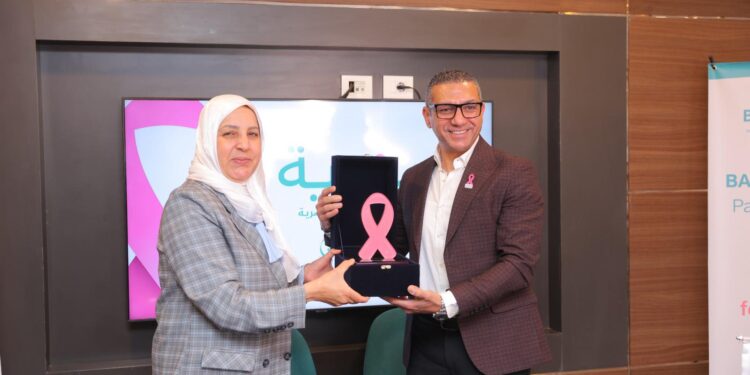 رويال للتطوير العقارى توقع بروتوكول تعاون مع ” بهية ” لدعم محاربات سرطان الثدى