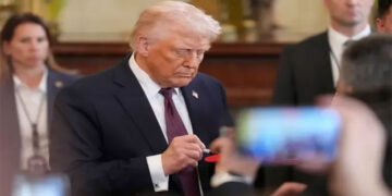 ترامب يعتزم زيارة السعودية الشهر المقبل