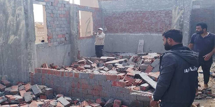 وزير الإسكان يُصدر قراري إزالة لتعديات ومخالفات بناء بتوسعات العلمين ودمياط الجديدتين