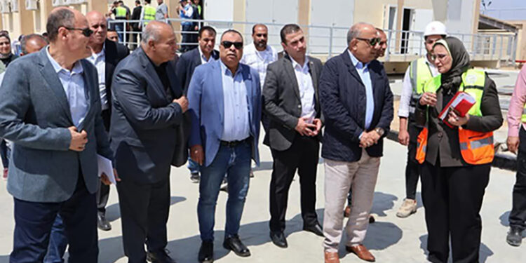 وزير الكهرباء يتفقد محطات محولات رشيد 5,6,2