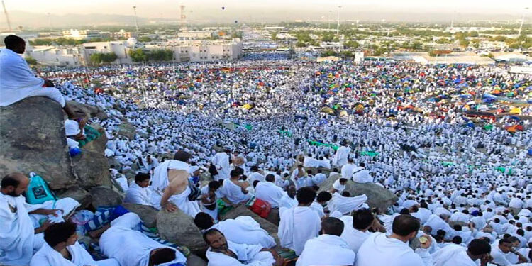 التضامن تعلن عن بدء تحصيل قيمة تذكرة الطيران للفائزين بقرعة حج الجمعيات الأهلية