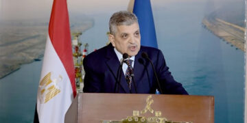 أسامة ربيع: تعويم سفينة «إيفرجيفن» قصة استثنائية سجلها التاريخ