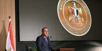 رئيس الوزراء يتابع موقف المخزون من السلع الاستراتيجية