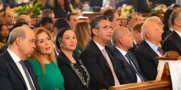 وزيرة البيئة تشارك أقباط مصر الاحتفال بعيد القيامة المجيد بالكاتدرائية بالعباسية