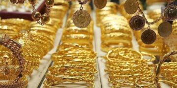 ارتفاع قياسي في سعر الذهب.. وشريف” المعدن الاصفر سيواصل الصعود