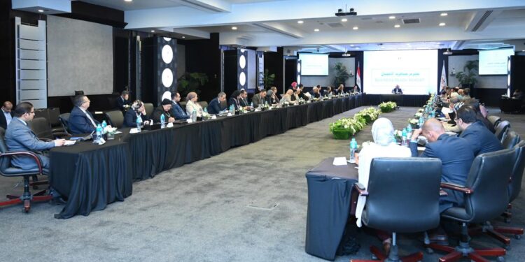 وزير الاستثمار يستعرض تقرير جاهزية الأعمال ويوجه بتسريع خطوات الإصلاح المؤسسي