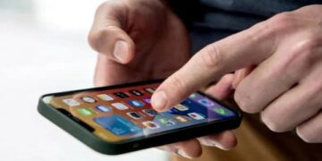 أقوى هواتف آبل.. ايفون 18 يصل بكاميرا مطورة وفتحة عدسة متغيرة