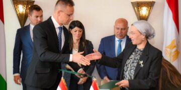 وزيرة البيئة تشارك في الدورة الخامسة للجنة المشتركة المصرية المجربة للتعاون الاقتصادي