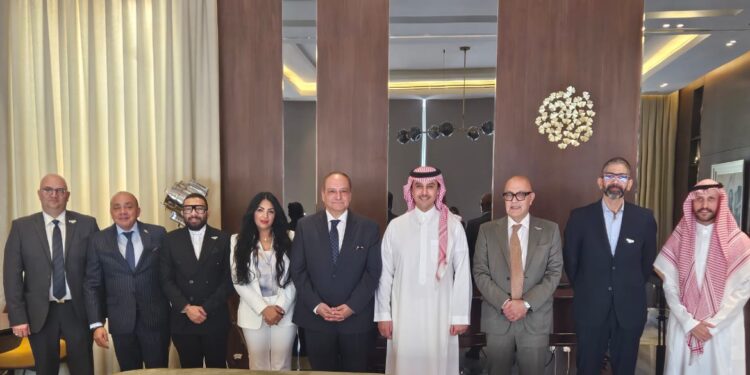 جراندي صبور العقارية توقع اتفاقية تعاون مع الأمير سعود بن عبدالعزيز بن فهد بن فرحان آل سعود