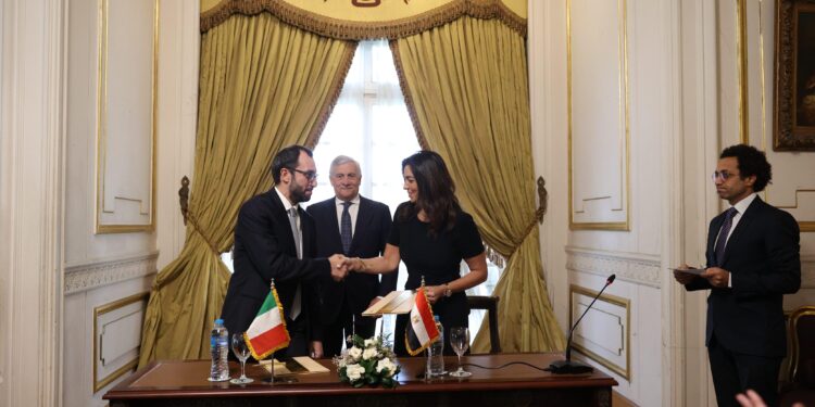 وكالة ائتمان الصادرات الإيطالية – SACE تطلق أول اتفاقية لها في مصر بالتعاون مع بنك الإسكندرية