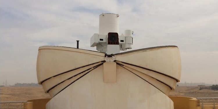 معهد البحوث الفلكية ينتهي من تركيب التليسكوب الثاني بمحطة رصد الأقمار الصناعية والحطام الفضائي