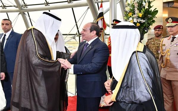الرئيس السيسي يغادر دولة الكويت بعد زيارة الدولة التي قام بها