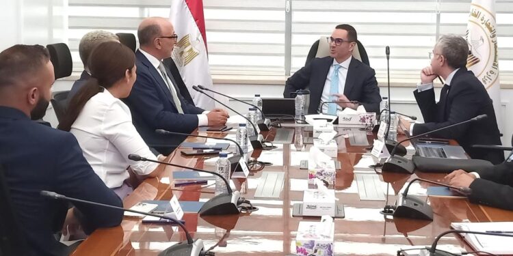 وزير الاستثمار يلتقى الرئيس التنفيذي لـ Intelcia لبحث مشروعات وفرص التعاون مع الشركة