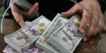 قفزة تاريخية غير مسبوقة.. تحويلات المصـريين العاملين بالخارج تسجل 32.6 مليار دولار