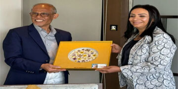 وزيرة التضامن تلتقي وزير الأسرة والتنمية الاجتماعية بجمهورية سنغافورة