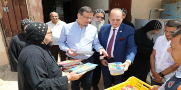 وزير الزراعة يتفقد المزارع والمشروعات الإنتاجية بدير مارمينا بالإسكندرية