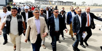 وزير الإسكان ومحافظ الجيزة يفتتحان المرحلة الأولى من محطة مياه الشرب بأوسيم