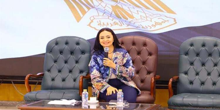 وزيرة التضامن تترأس اجتماع اللجنة الدائمة للإشراف على منظومة عمل الرائدات الاجتماعيات