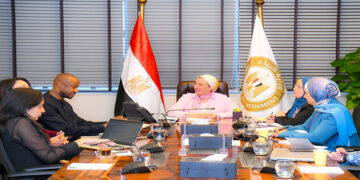 وزيرة البيئة تلتقى منسق المبادرة الأفريقية للتكيف لبحث آليات تعزيز العمل