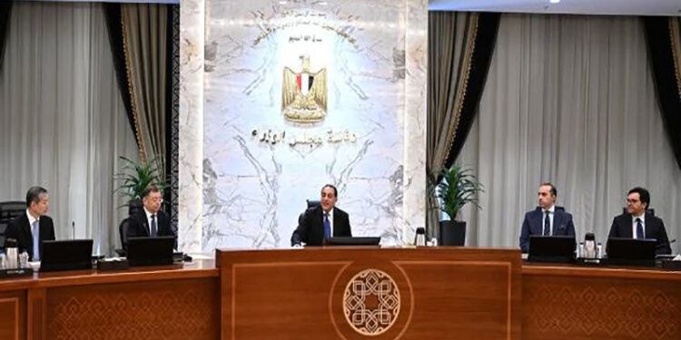 رئيس الوزراء يستقبل عضو المكتب السياسي أمين الأمانة العامة للجنة المركزية للحزب الشيوعي الصيني والوفد المرافق