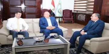 وزير الزراعة يبحث مع محافظ الوادي الجديد ملفات التعاون المشترك