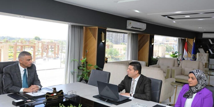 محافظ أسوان يستقبل وفد صندوق مكافحة وعلاج الإدمان لتكثيف الجهود ورفع الوعي بخطورة تعاطي المواد المخدرة