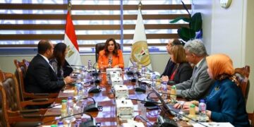 وزيرة التنمية المحلية تبحث مع الرئيس التنفيذي لهيئة فولبرايت مصر مجالات التعاون المشترك