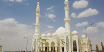 “ميدار” تفتتح مسجد ” المعز ” في مدينة “مستقبل سيتي” بشرق القاهرة في أحد أكبر المناطق الخدمية بالمدينة “ميركاتو”