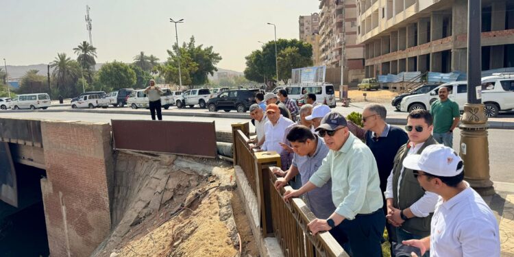 وزير الري يتفقد مشروعات الموارد المائية والري بمحافظة أسوان