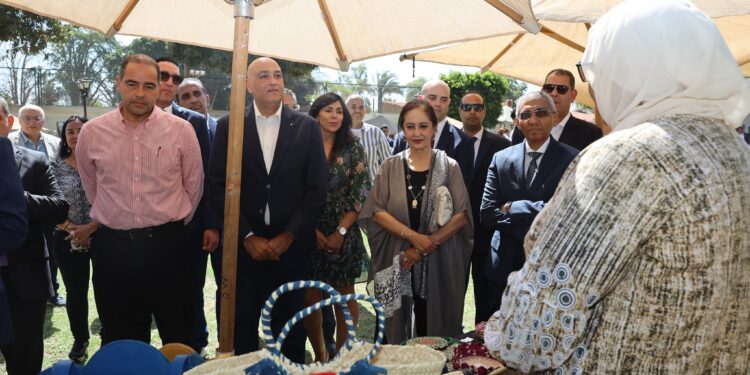 رحمي: جهاز تنمية المشروعات يعمل على تنفيذ خطة تسويقية طموحة لقطاع الفنون