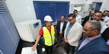 وزير الإسكان ومحافظ الشرقية يبدآن جولة تفقدية بعدد من مشروعات المياه والصرف الصحي بالمحافظة