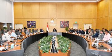وزير الإسكان يعقد اجتماعاً لمتابعة مشروع تطوير موقع التجلي الأعظم فوق أرض السلام بمدينة سانت كاترين بسيناء