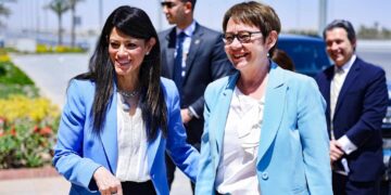 وزيرة التخطيط تستقبل رئيس البنك الأوروبي لإعادة الإعمار والتنمية لاستعراض مختلف ملفات التعاون