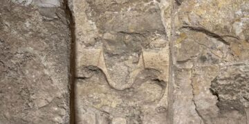 الكشف عن اسم وألقاب صاحب مقبرة Kampp23 بمنطقة العساسيف بالبر الغربي بالأقصر