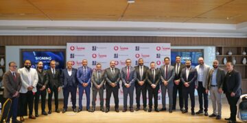 “ڤودافون مصر” و”كيو للتطوير العقاري” تتعاونان لتقديم حلول اتصالات ذكية لمشروعات “كيو هيلز” و”كيو نورث”