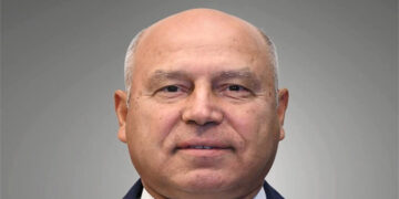 وزير الصناعة والنقل يلتقي المستثمرين الصناعيين بمنطقة أبو رواش الصناعية بحضور محافظ الجيزة غداً