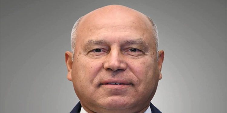 وزير الصناعة والنقل يلتقي المستثمرين الصناعيين بمنطقة أبو رواش الصناعية بحضور محافظ الجيزة غداً