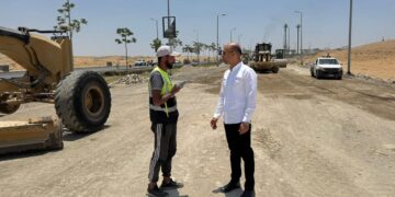 رئيس جهاز مدينة القاهرة الجديدة يتفقد أعمال تطوير محور التسعين الشمالي