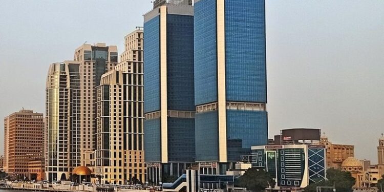 البنك الأهلي يطلق مبادرة لترشيد استهلاك الكهرباء بمقاره