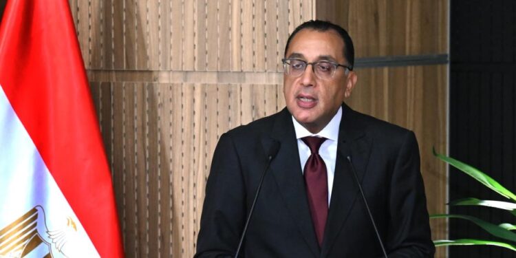 رئيس الوزراء يشهد توقيع عقود مشروع “چيريان” بالشراكة بين الدولة والقطاع الخاص
