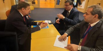 وزير الزراعة يبحث مع نظيره الأسباني تعزيز التعاون المشترك بين البلدين