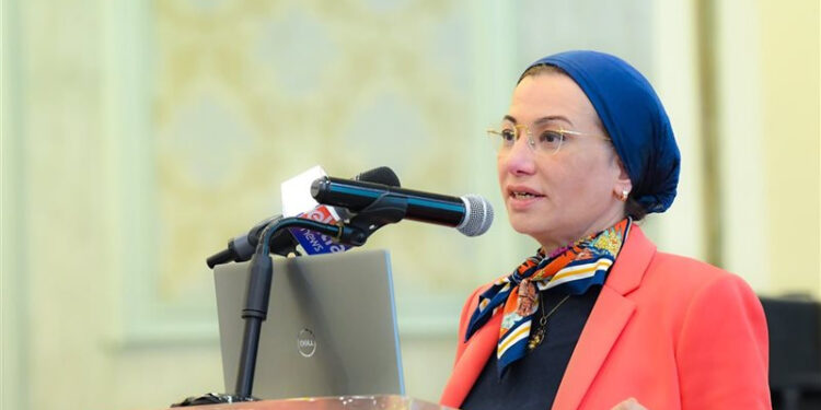 وزيرة البيئة تطلق الحوار المجتمعي الوطني حول تغير المناخ