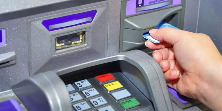 في العيد.. 10 خدمات بنكية يمكنك إنجازها من ماكينات الـATM دون الذهاب للفرع