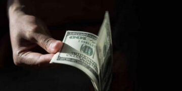 أسعار الدولار في مصر اليوم الإثنين