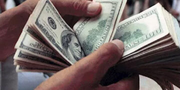 قفزة كبيرة في أسعار الدولار الآن بالبنوك المصرية