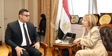 وزير الإسكان يستقبل نائبة رئيس بنك الاستثمار الأوروبي لمتابعة مجالات التعاون المشترك في مشروعات مياه الشرب والصرف الصحي