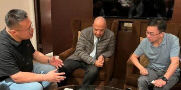 وزير الكهرباء يبحث مع شركة سانجرو “SUNGROW” الصينية إنشاء مصنع لبطاريات تخزين الطاقة