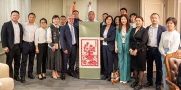 رئيس اقتصادية قناة السويس يستقبل وفد غرفة إقليم “جيلين” الصينية للتجارة المتضمن 20 شركة في قطاعات متنوعة